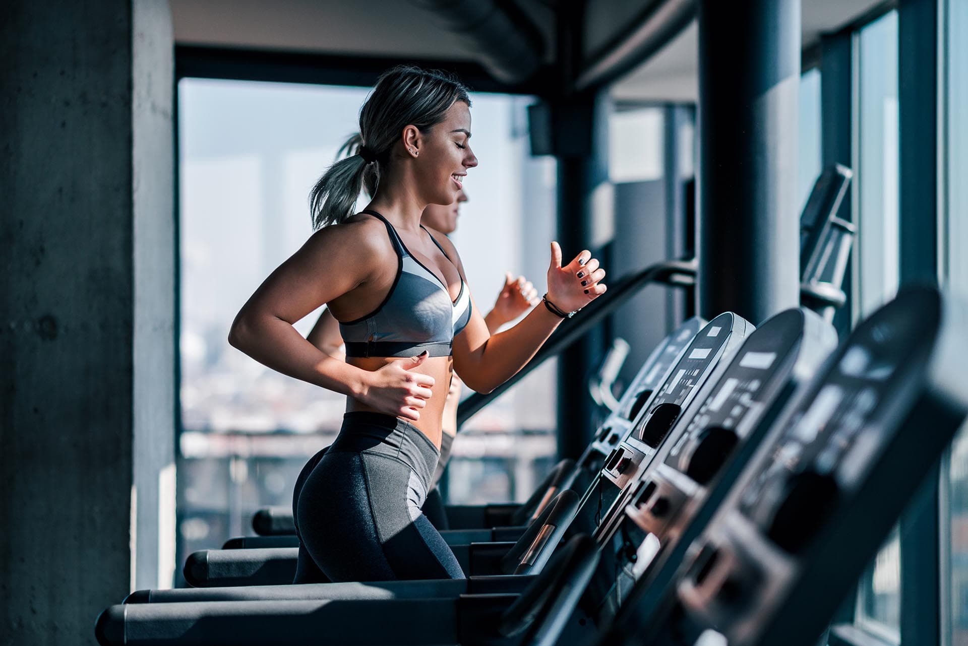 Steigere deine Ausdauer und Verbrenne Fett mit unseren Cardio-Kursen.